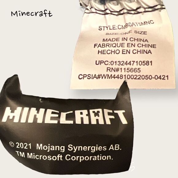 Minecraft Stocking Hat With Pom | One Size - Picture 8 of 10